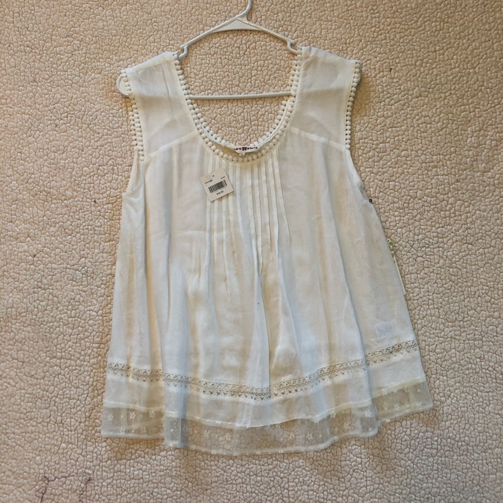 🏝 NWT Altar’d State White Tank Top